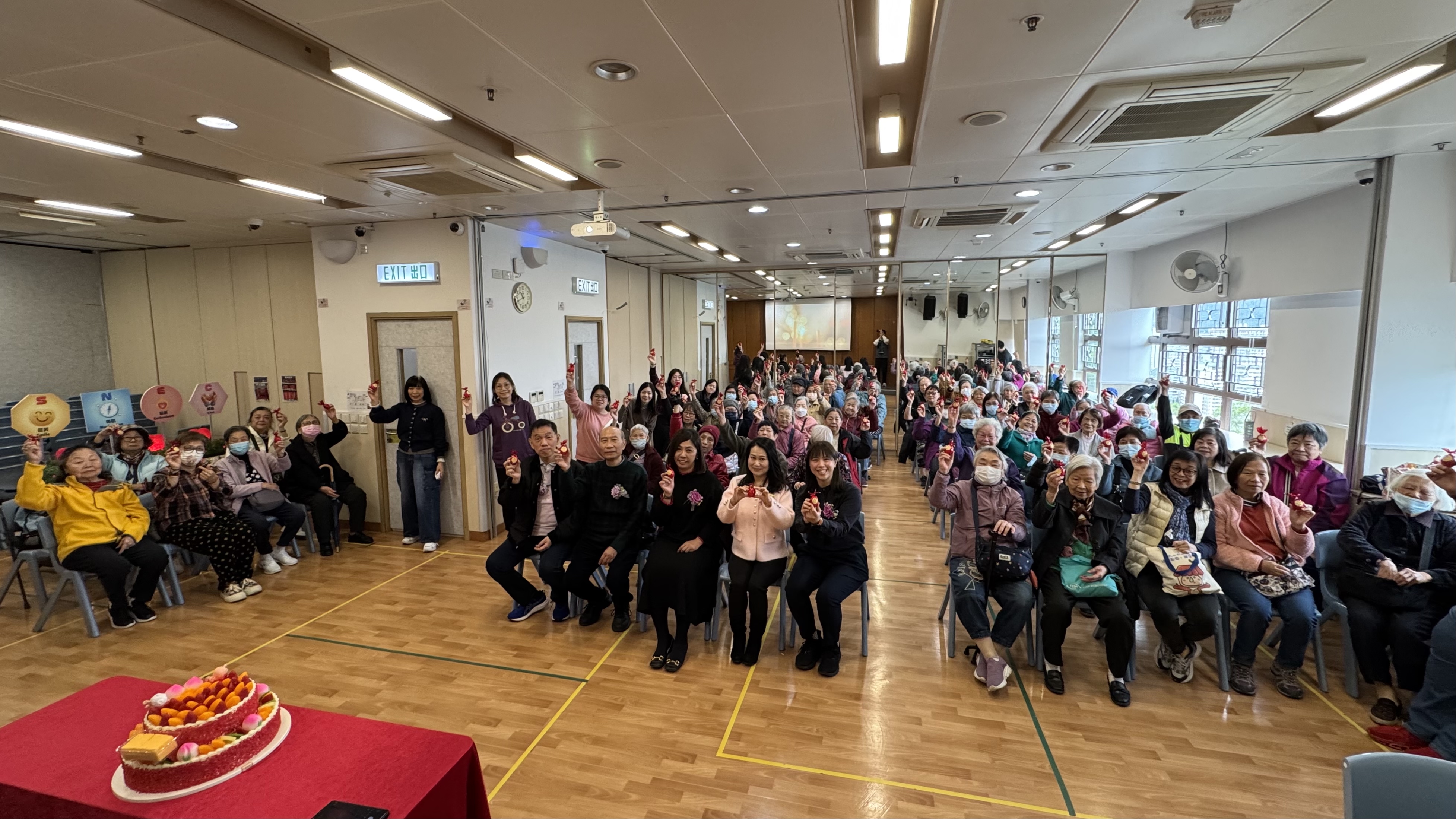 「開心速遞之時光隧道」中心22周年生日派對